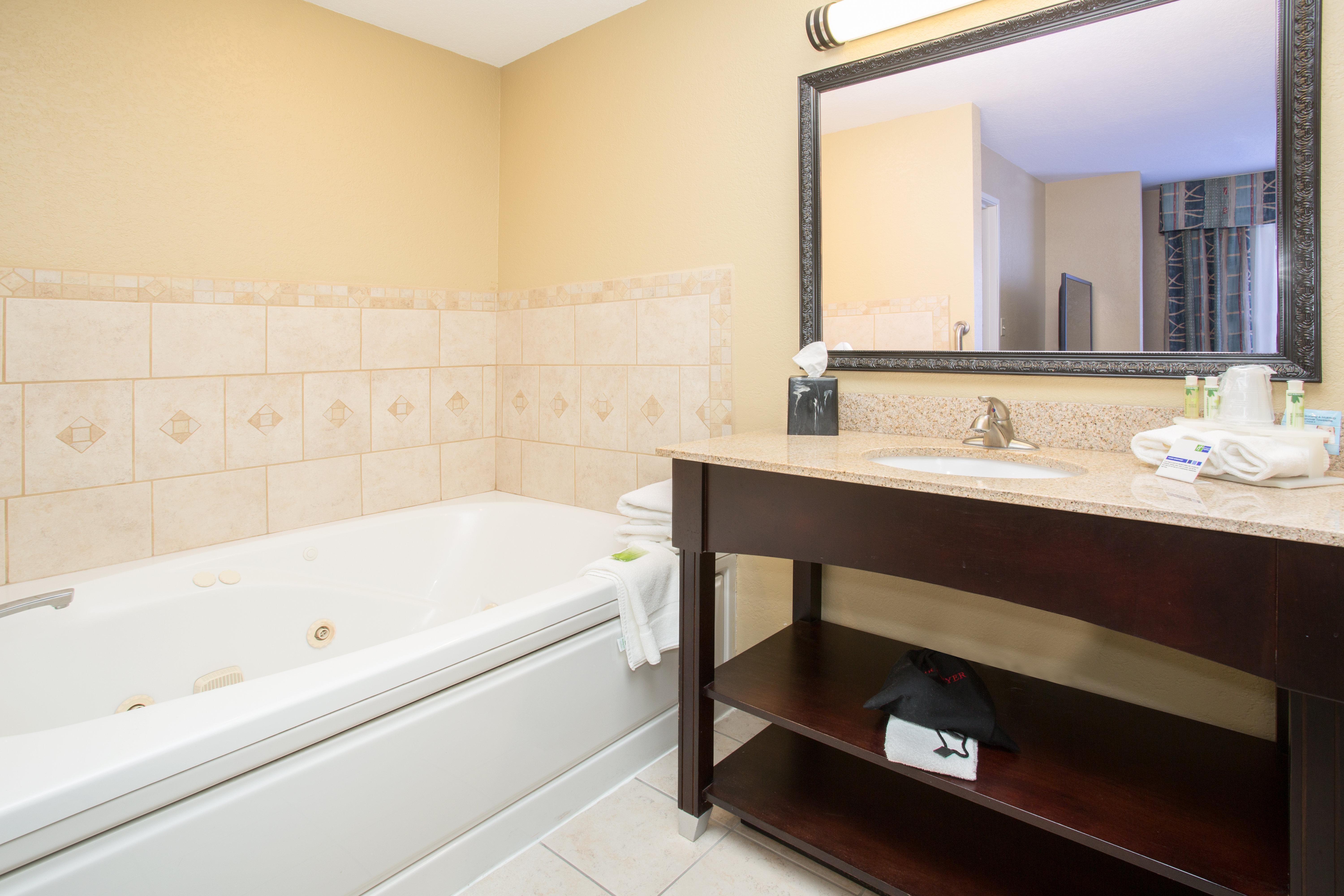 Holiday Inn Express Hotel & Suites Lexington By Ihg Exteriör bild