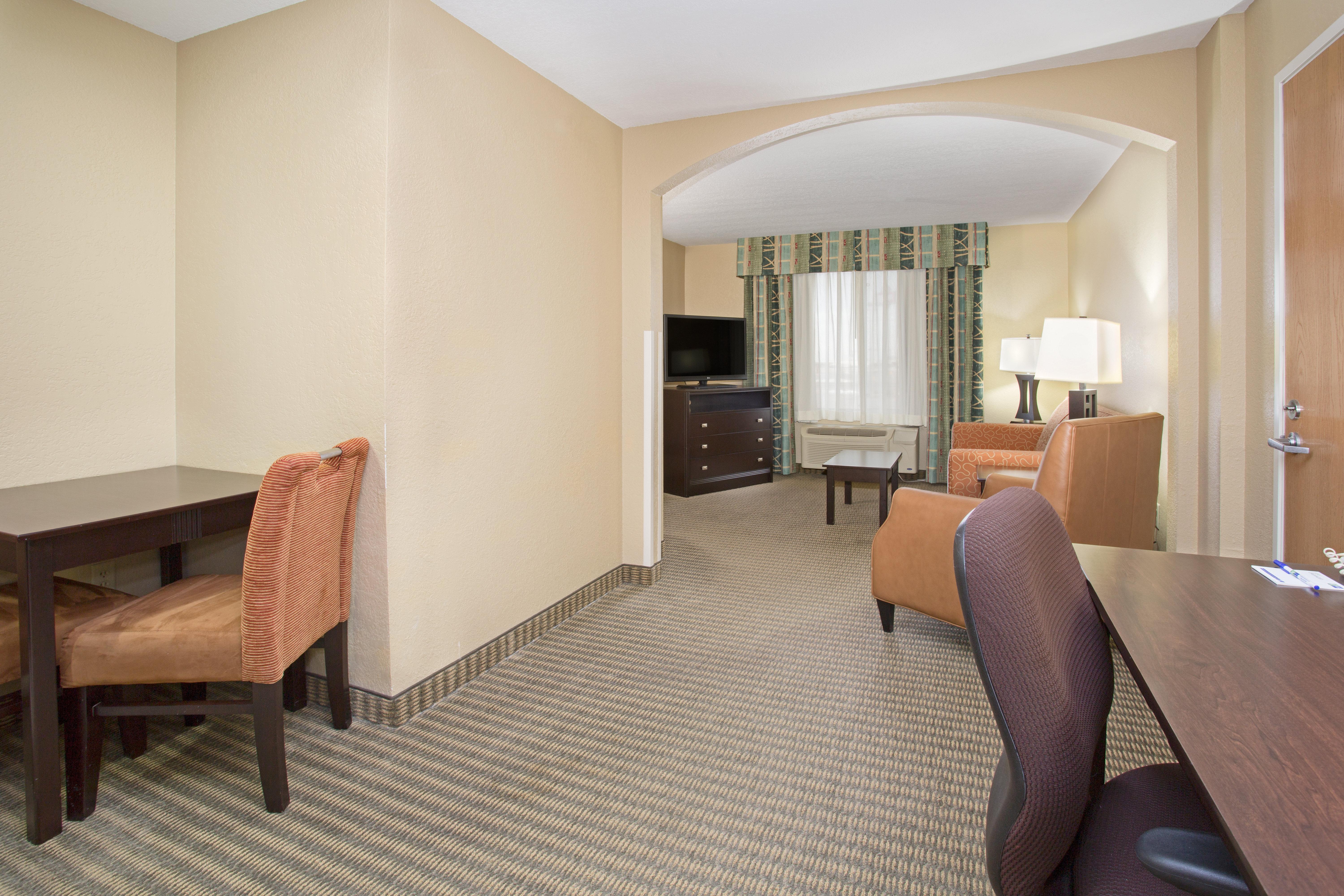 Holiday Inn Express Hotel & Suites Lexington By Ihg Exteriör bild